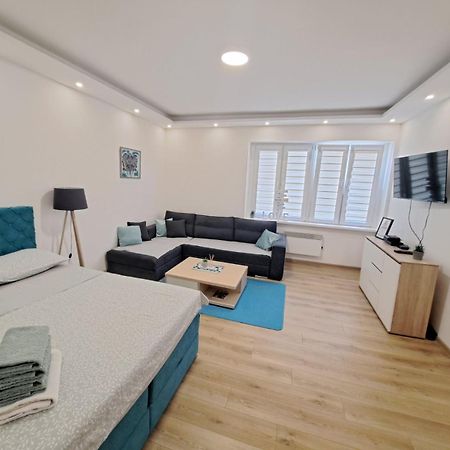 Apartman Andrea SJJ Esterno foto