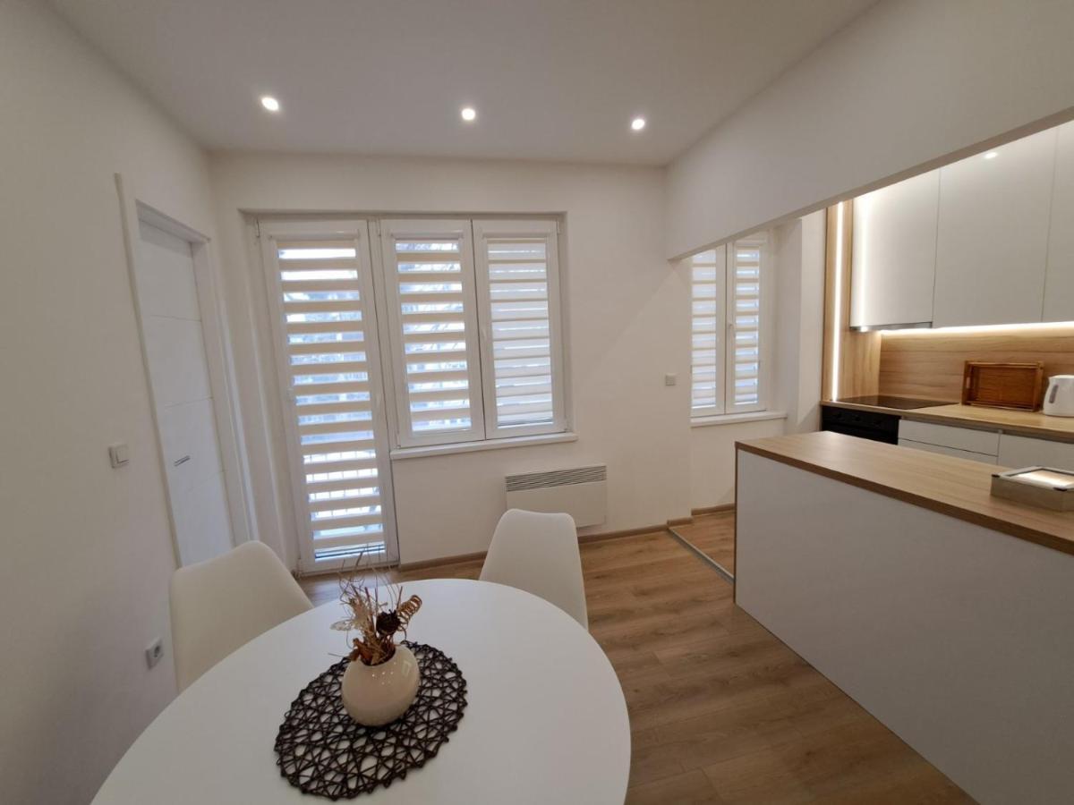 Apartman Andrea SJJ Esterno foto