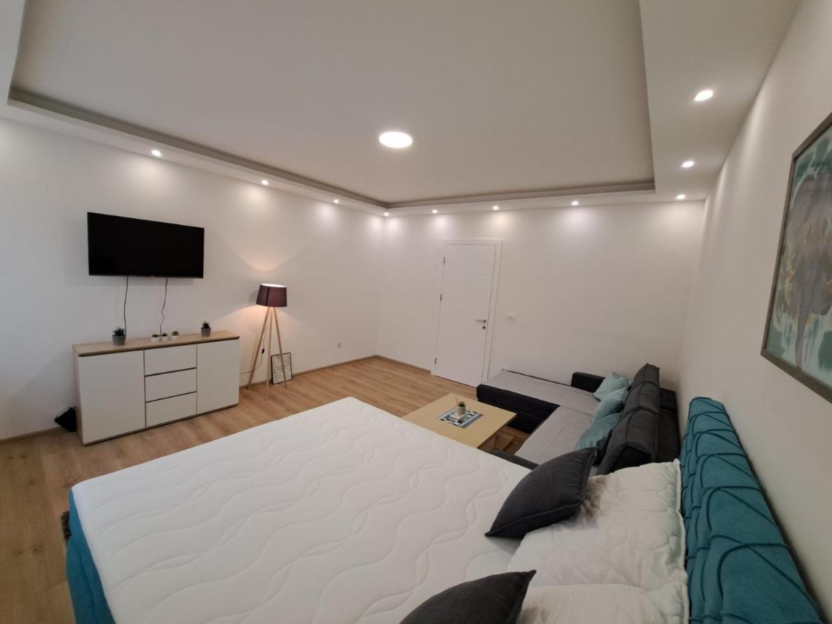 Apartman Andrea SJJ Esterno foto