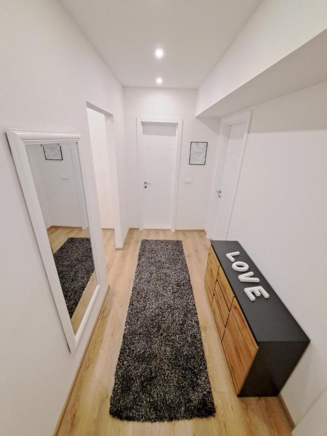 Apartman Andrea SJJ Esterno foto